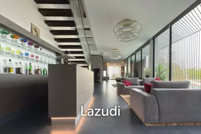 6 Bedrooms 8 Bathrooms 1,091 SQ.M. Villa in Pratumnak