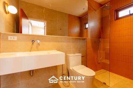 325 sqm modern pool villa in Thap Tai Hua Hin – new 2 storey home