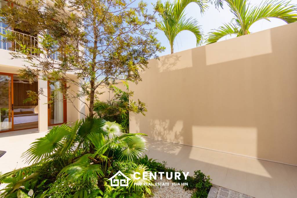 325 sqm modern pool villa in Thap Tai Hua Hin – new 2 storey home