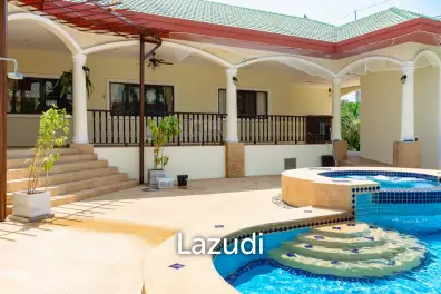 STUART PARK : RENOVATED  3 BED POOL VILLA AT HUA HIN 126