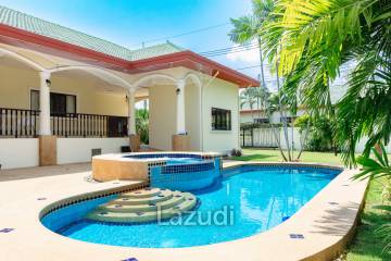 STUART PARK : RENOVATED  3 BED POOL VILLA AT HUA HIN 126