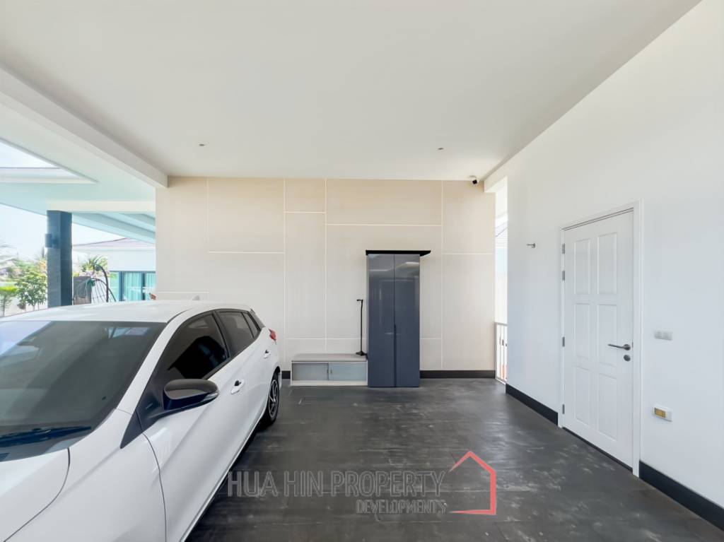 For Sale : Luxury 3-Bed Villa with Pool in Aria 2 Hua Hin