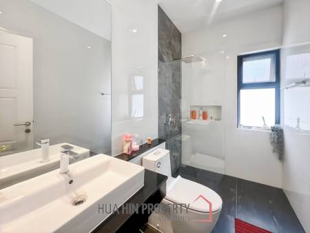For Sale : Luxury 3-Bed Villa with Pool in Aria 2 Hua Hin