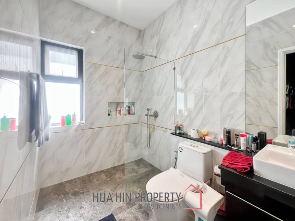 For Sale : Luxury 3-Bed Villa with Pool in Aria 2 Hua Hin