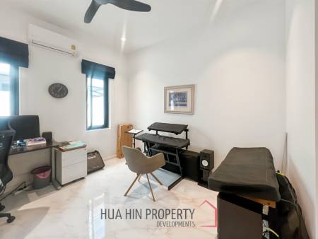 For Sale : Luxury 3-Bed Villa with Pool in Aria 2 Hua Hin