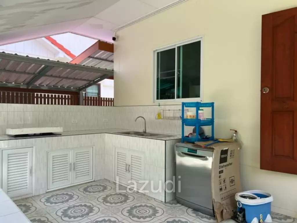 TROPICAL OCEAN VIEW : 3 bed 2 storey villa
