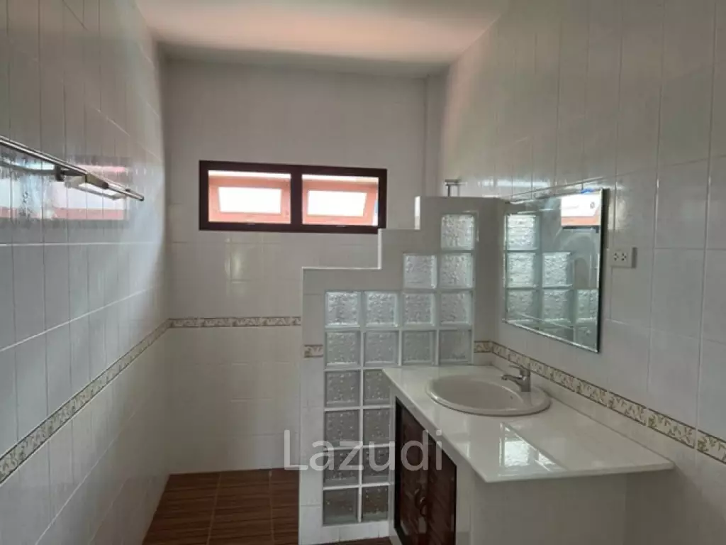 TROPICAL OCEAN VIEW : 3 bed 2 storey villa