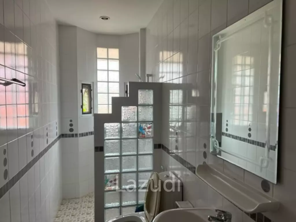 TROPICAL OCEAN VIEW : 3 bed 2 storey villa