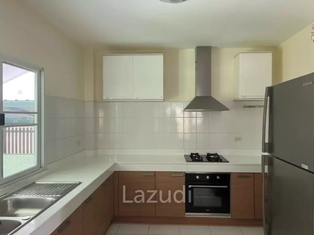 TROPICAL OCEAN VIEW : 3 bed 2 storey villa