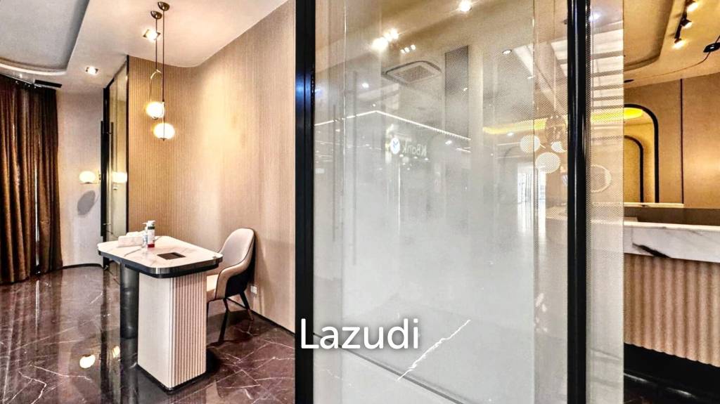 Luxurious Office for Rent in Khlong Toei Nuea