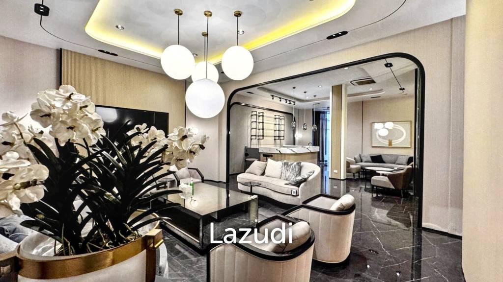 Luxurious Office for Rent in Khlong Toei Nuea