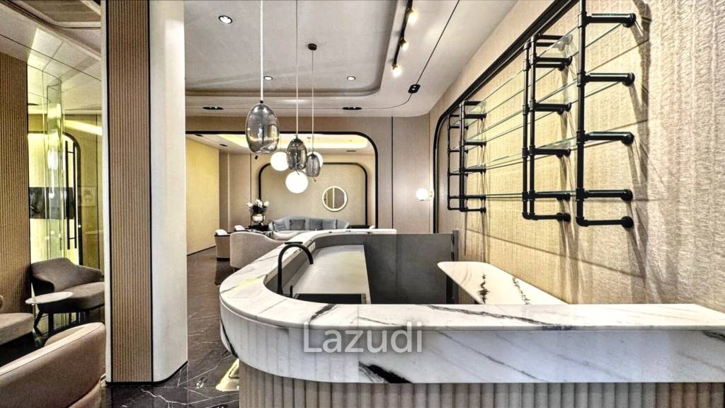 Luxurious Office for Rent in Khlong Toei Nuea