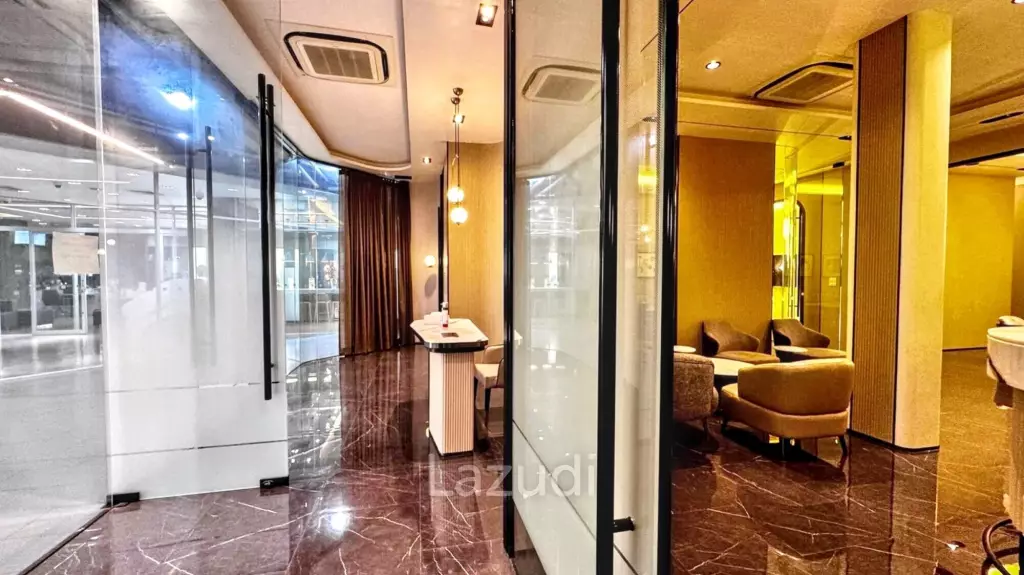 Luxurious Office for Rent in Khlong Toei Nuea