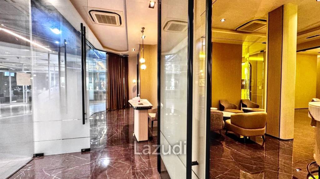 Luxurious Office for Rent in Khlong Toei Nuea