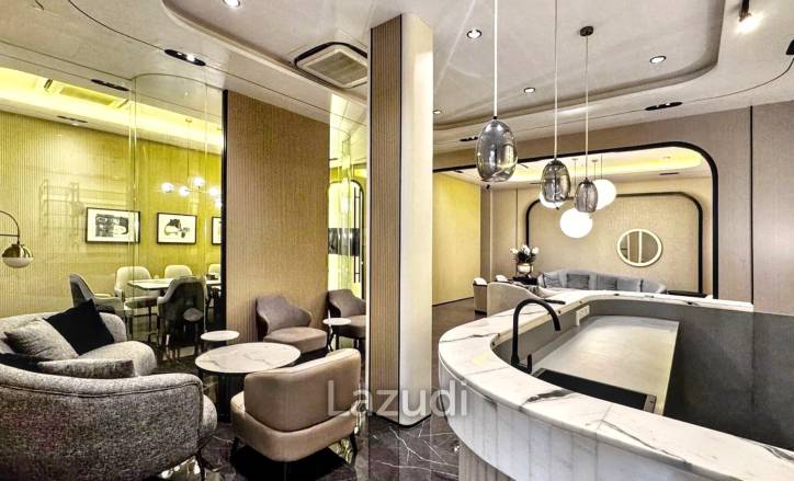 Luxurious Office for Rent in Khlong Toei Nuea