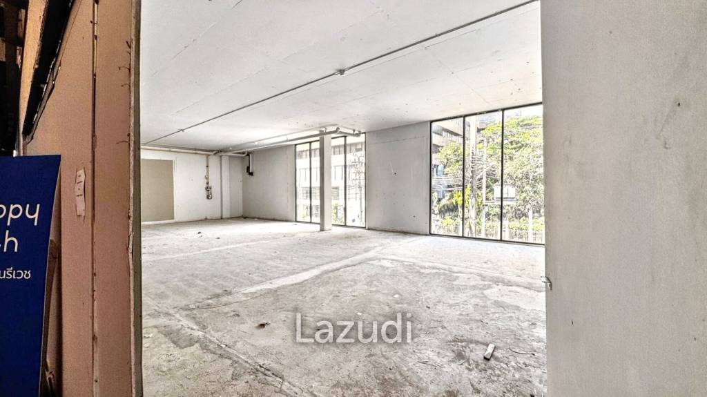 Asoke Montri High Traffic Retail Space for Rent
