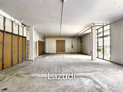 Asoke Montri High Traffic Retail Space for Rent