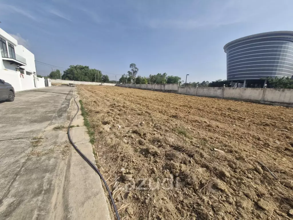 3 Rai 45 SQ.Wah Land Near Phoenix Golf Course