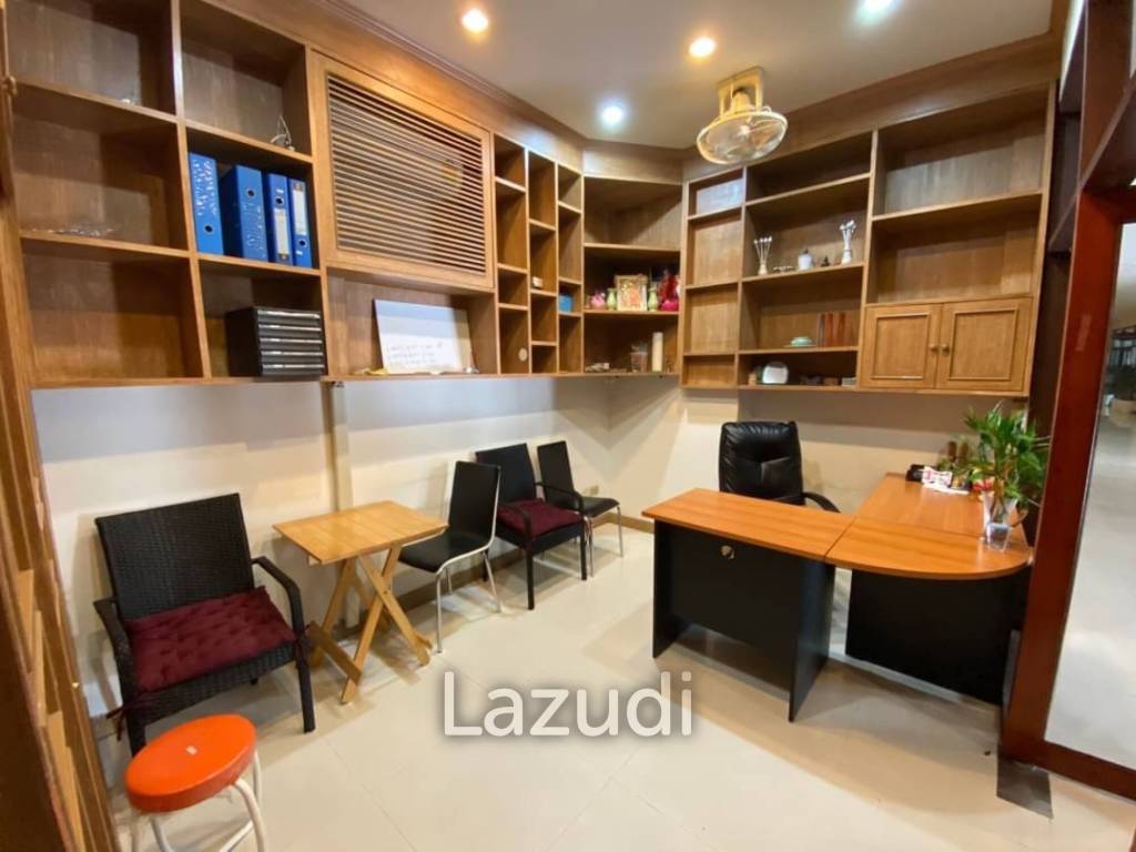 Office for Sale in Thappraya Area