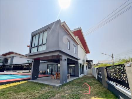 For Sale : Modern 4 Bedroom Villa in Khao Takiab Hua Hin