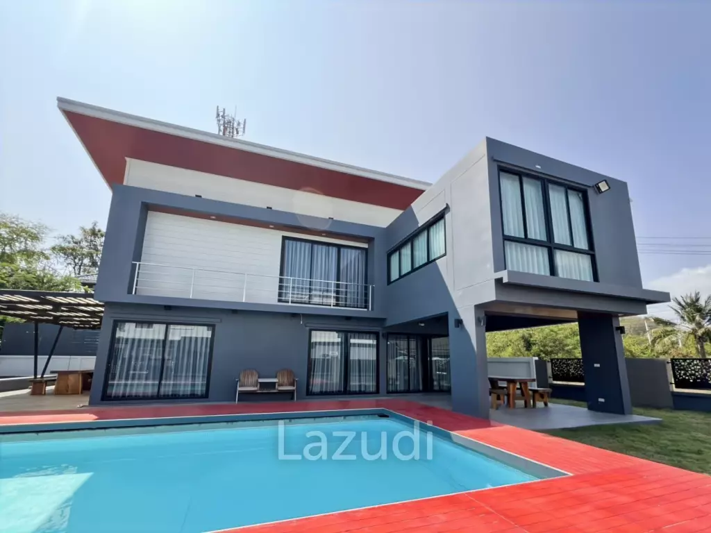 Modern 4 Bedroom Villa with Private Pool in Khao Takiab Hua Hin