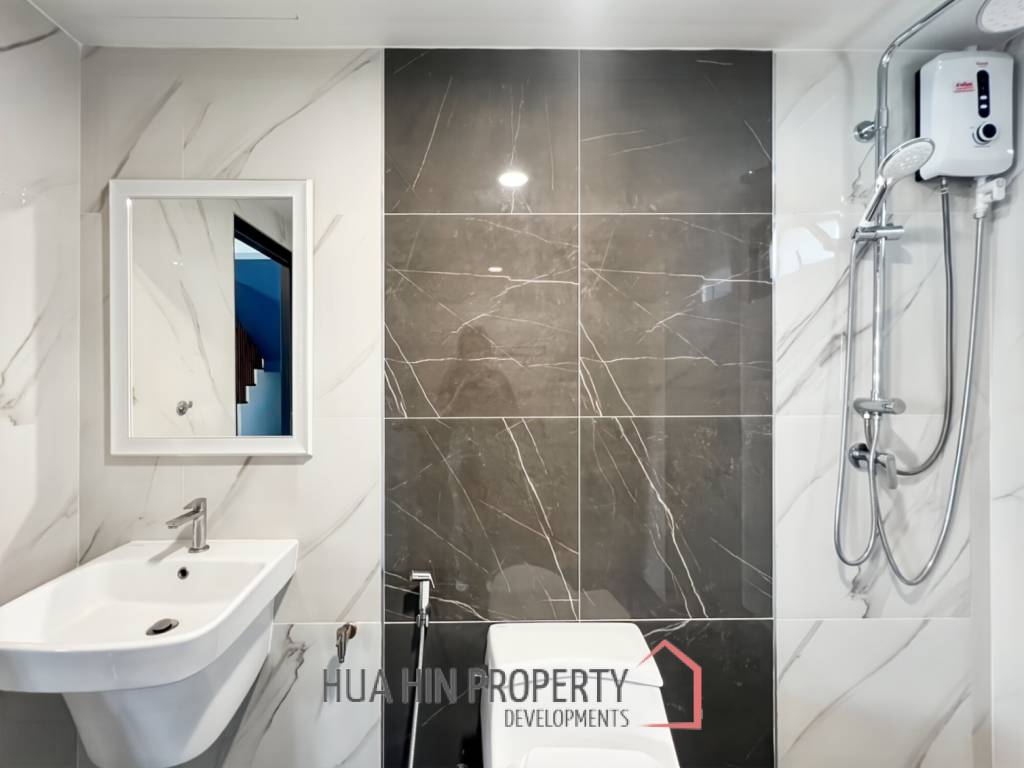 For Sale : Modern 4 Bedroom Villa in Khao Takiab Hua Hin