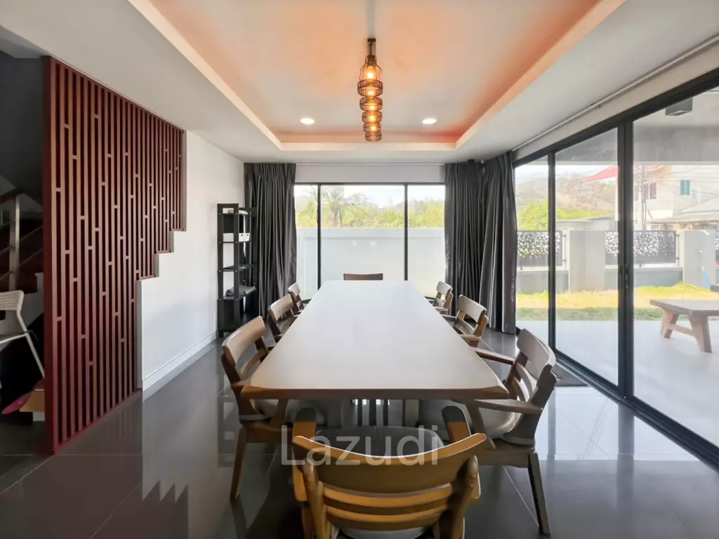 Modern 4 Bedroom Villa with Private Pool in Khao Takiab Hua Hin