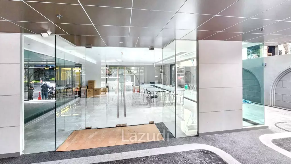 70sqm Retail Space in New Luxury Residential Building on Sukhumvit 39 – Perfect for Your Next Business!