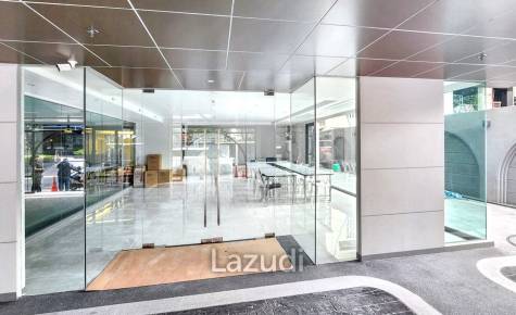 70sqm Retail Space in New Luxury Residential Building on Sukhumvit 39 – Perfect for Your Next Business!