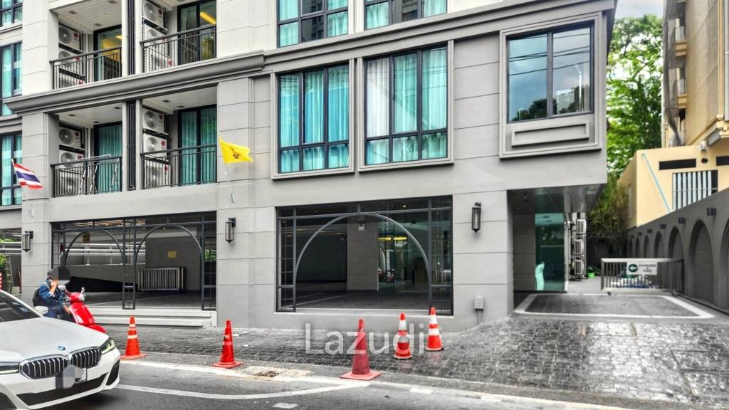 70sqm Retail Space in New Luxury Residential Building on Sukhumvit 39 – Perfect for Your Next Business!