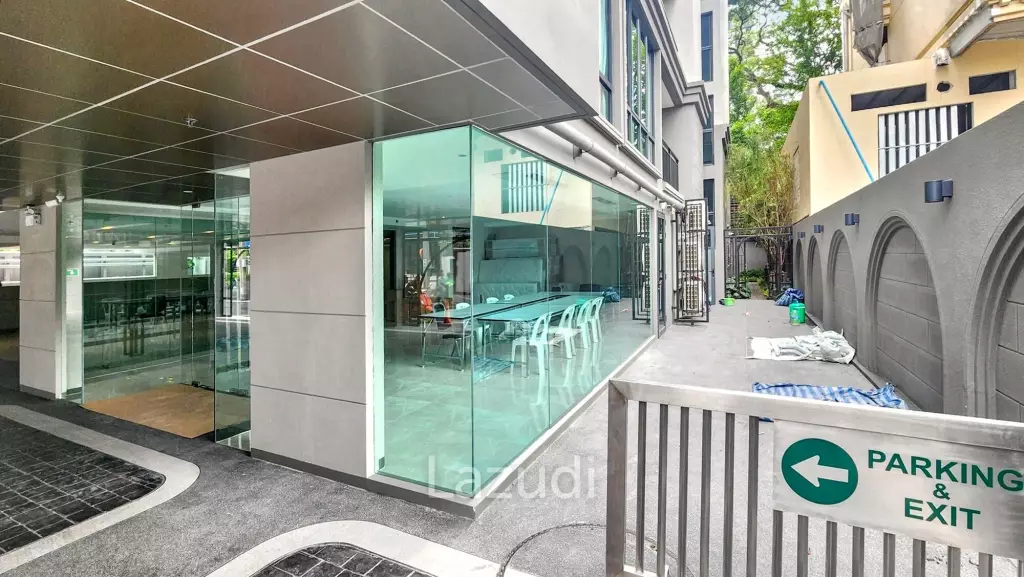 70sqm Retail Space in New Luxury Residential Building on Sukhumvit 39 – Perfect for Your Next Business!