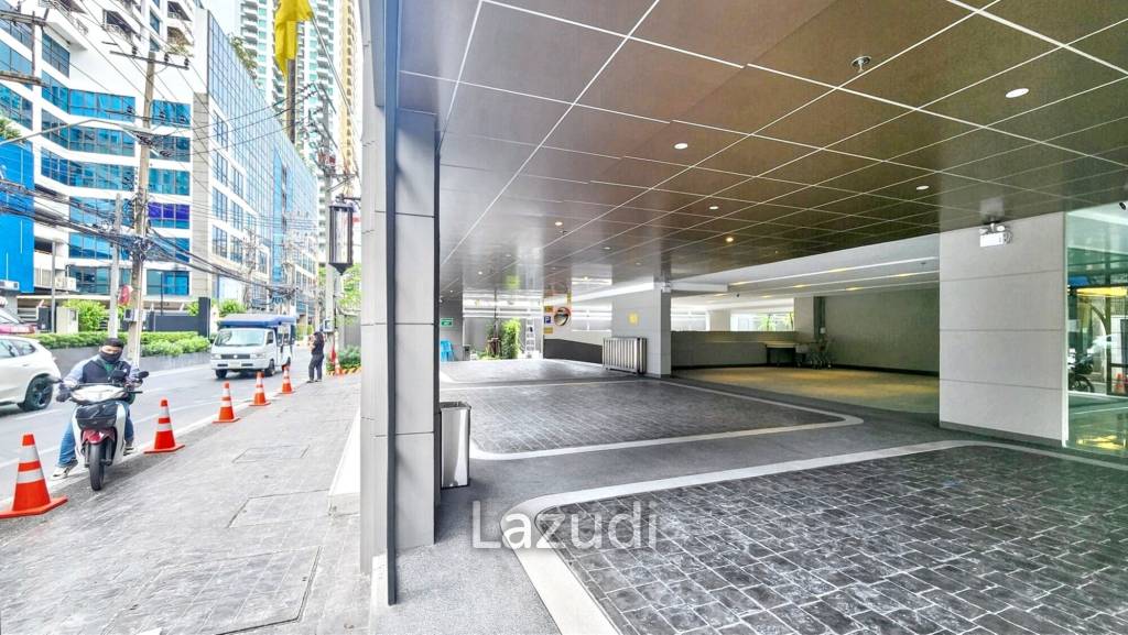 70sqm Retail Space in New Luxury Residential Building on Sukhumvit 39 – Perfect for Your Next Business!