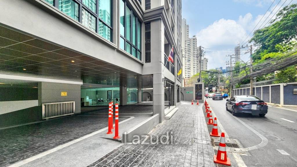 70sqm Retail Space in New Luxury Residential Building on Sukhumvit 39 – Perfect for Your Next Business!