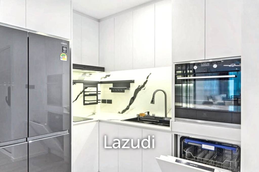 3 Bed 3 Bath 124 SQ.M Sukhumvit Living Town
