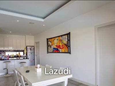 Black Mountain Golf Course: 3 bedroom luxury pool villa on the golf course