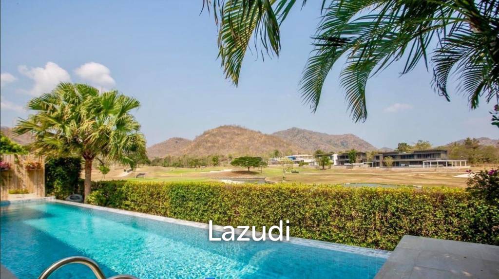 Black Mountain Golf Course: 3 bedroom luxury pool villa on the golf course