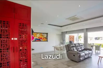 Black Mountain Golf Course: 3 bedroom luxury pool villa on the golf course