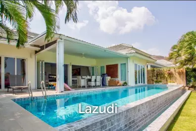 Black Mountain Golf Course: 3 bedroom luxury pool villa on the golf course