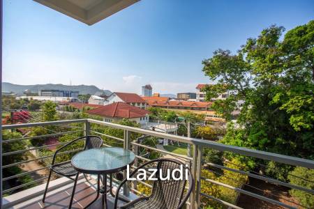 BAAN SAN DAO : 2 bed great new renovated condo