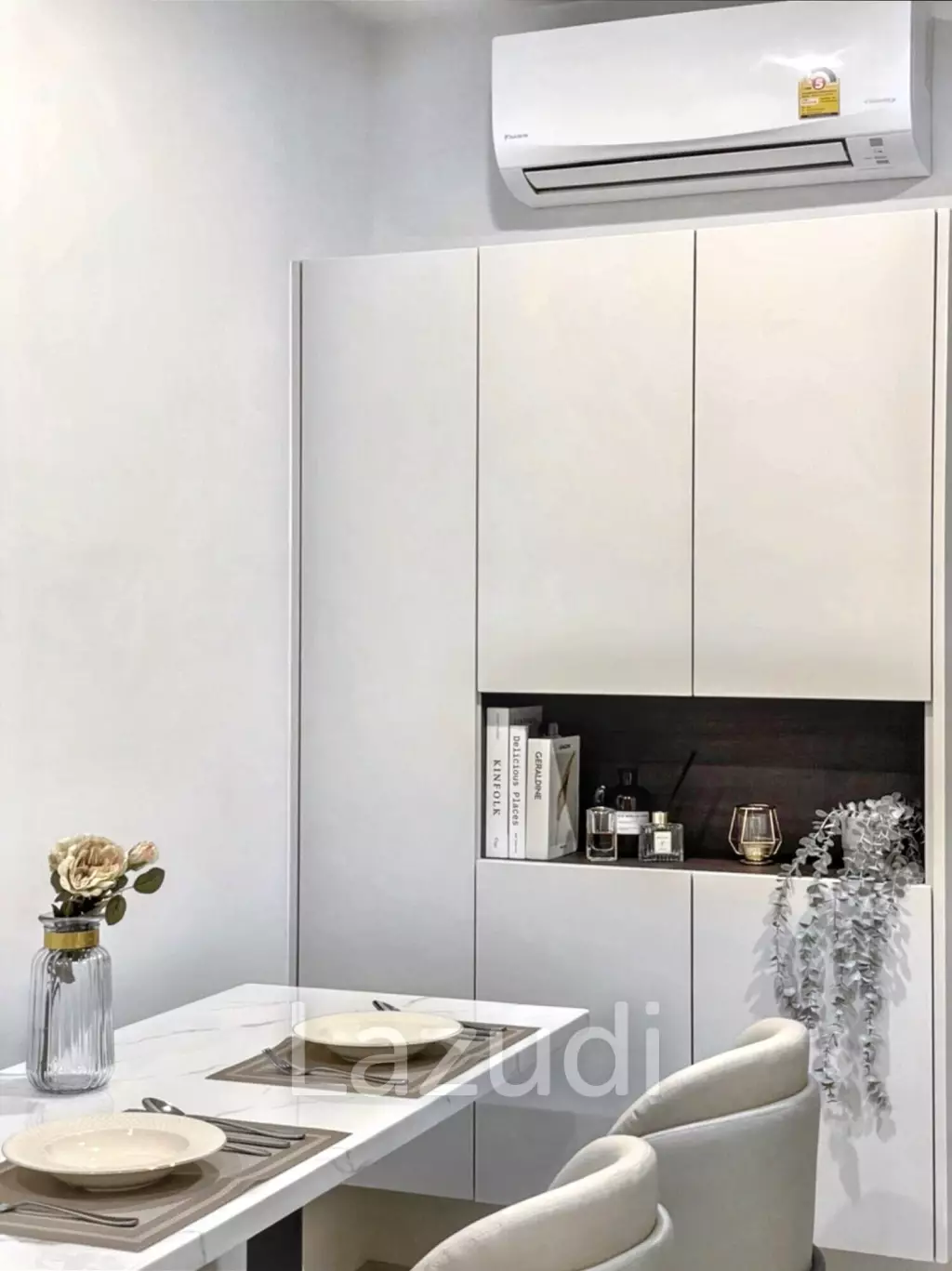1 Bedroom 1 Bathroom 35 SQ.M XT Huaykwang