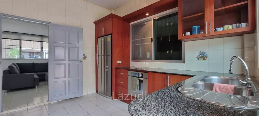 3 Beds 2 Baths 110 SQ.M. Chockchai Garden Home 2