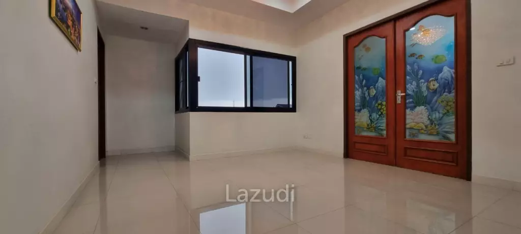 5 Beds 5 Baths 650 SQ.M. Pattaya Paradise Village 2