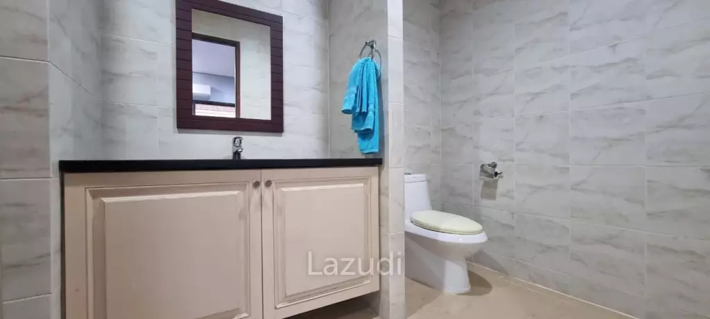 5 Beds 5 Baths 650 SQ.M. Pattaya Paradise Village 2