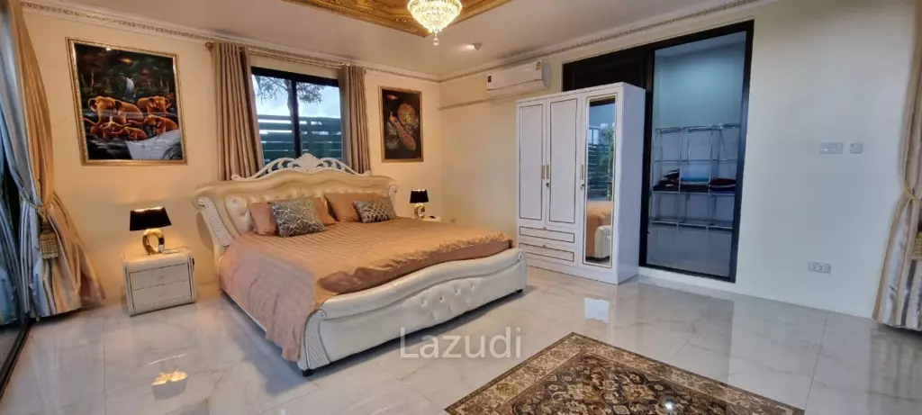 5 Beds 5 Baths 650 SQ.M. Pattaya Paradise Village 2