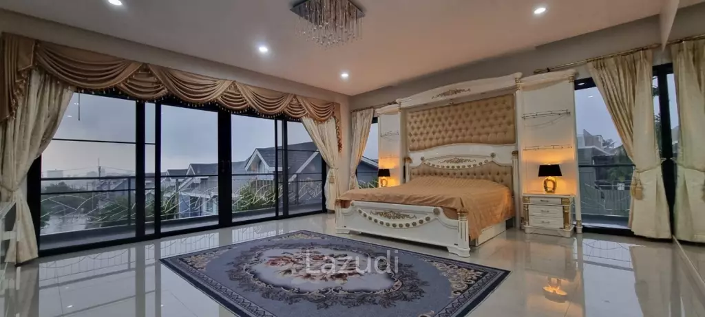5 Beds 5 Baths 650 SQ.M. Pattaya Paradise Village 2
