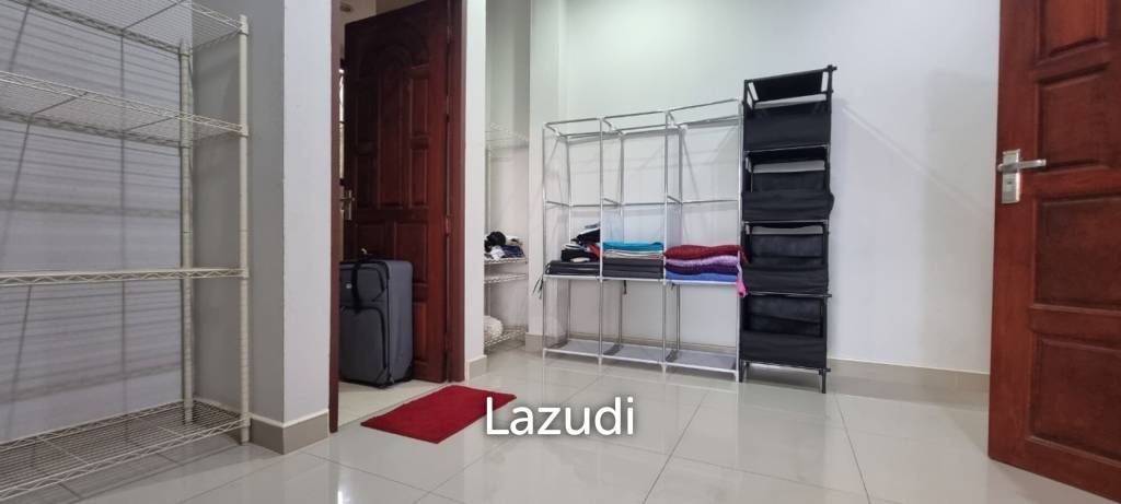 5 Beds 5 Baths 650 SQ.M. Pattaya Paradise Village 2