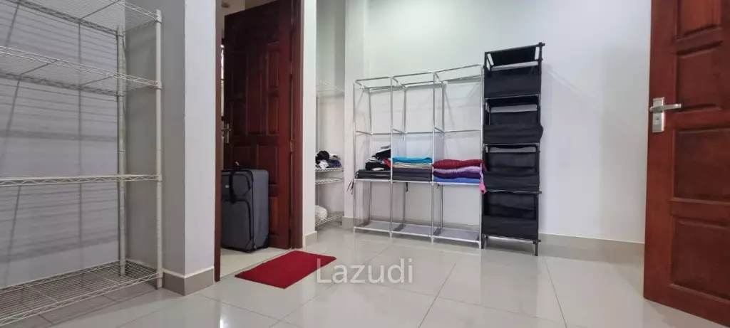 5 Beds 5 Baths 650 SQ.M. Pattaya Paradise Village 2