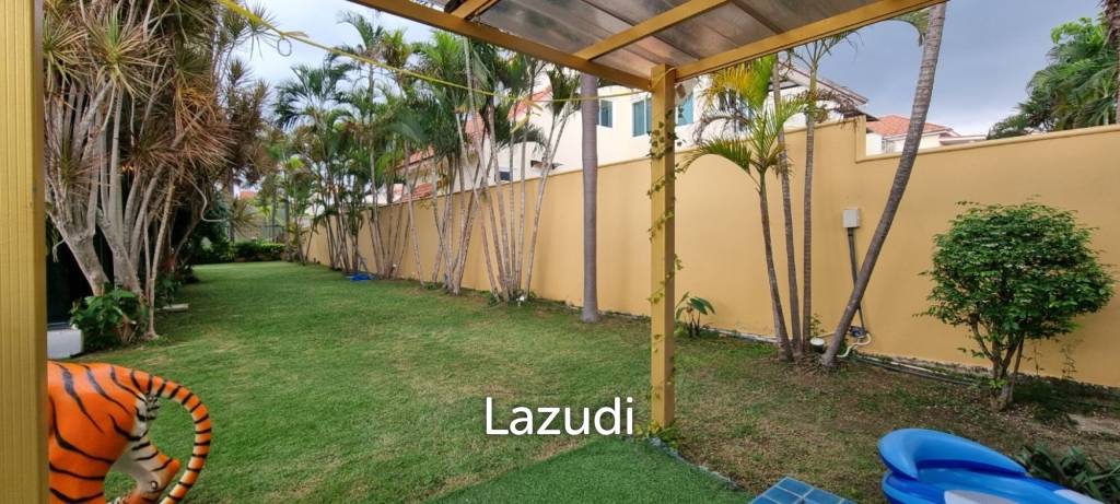 5 Beds 5 Baths 650 SQ.M. Pattaya Paradise Village 2