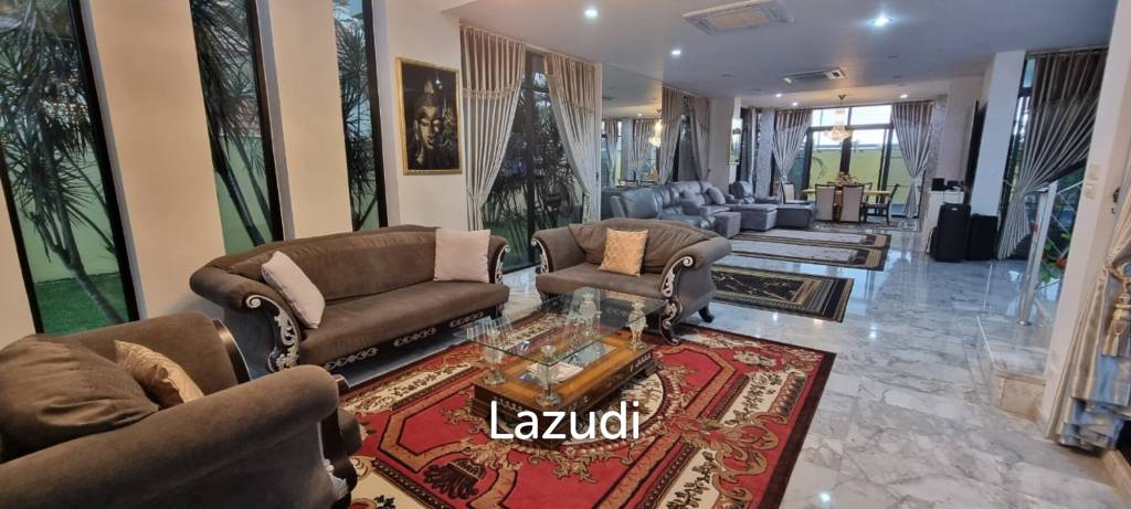 5 Beds 5 Baths 650 SQ.M. Pattaya Paradise Village 2