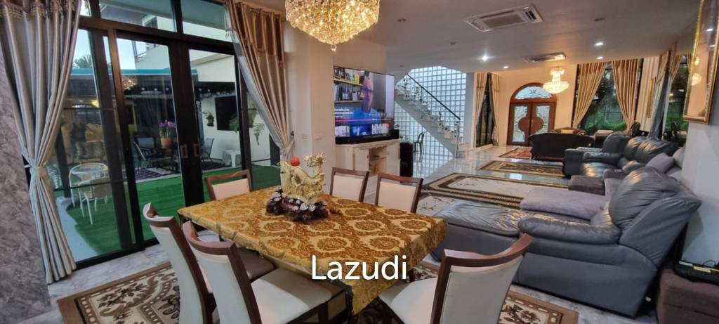 5 Beds 5 Baths 650 SQ.M. Pattaya Paradise Village 2